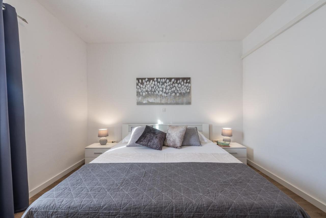 Holiday Home Bajlo Apartment With Three Bedrooms Zara Esterno foto