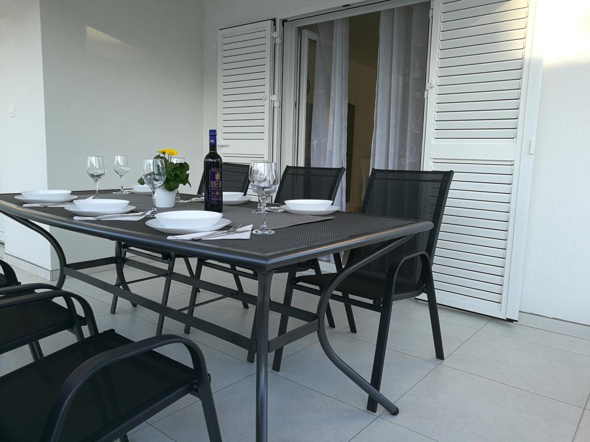Holiday Home Bajlo Apartment With Three Bedrooms Zara Esterno foto
